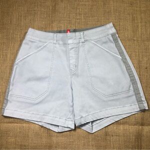 Spanx Stretch Twill Shorts Sz Med